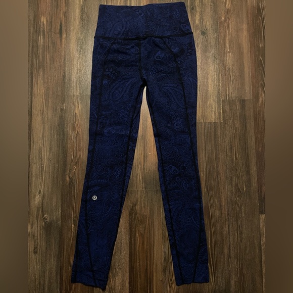 Lululemon Leggings Bundle (multiple colours) Size 2 - Picture 5 of 10